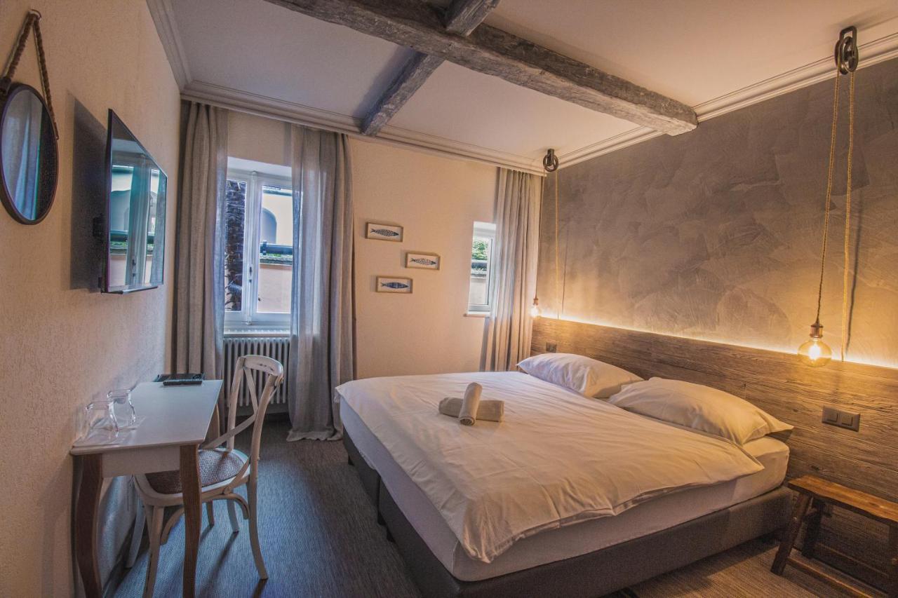 Seven Boutique Hotel 3*